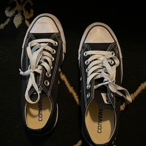 Black converse